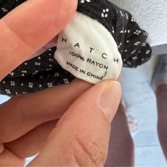 EUC Hatch Easy Smocked Short black deco hatch size 1 - Picture 7 of 12